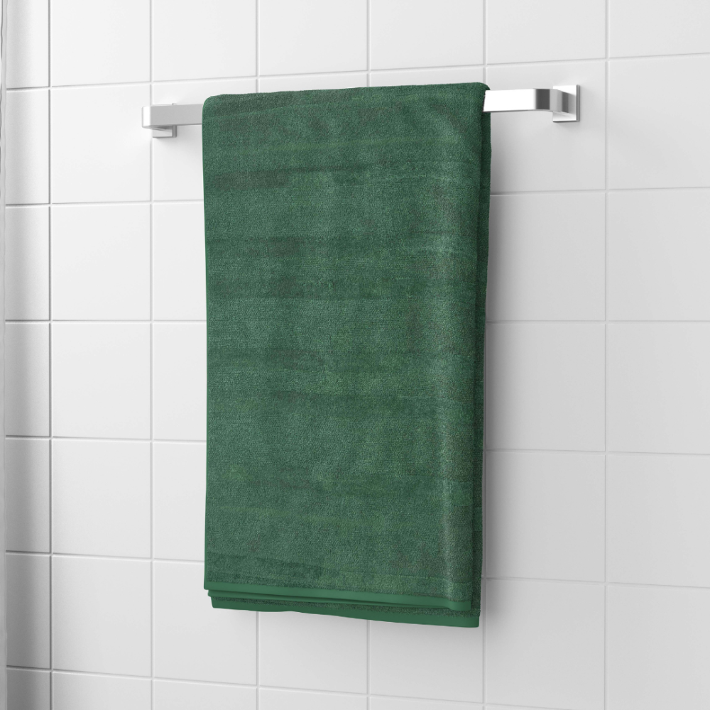 Vonios rankšluostis „Terry Green“. Rankšluosčiai, 50x90 cm, 70x140 cm. Elegantiškas tamsiai žalias medvilninis vonios rankšluostis, kuriame dera pliušinis patogumas ir didelis sugeriamumas, kad po kiekvieno dušo jaustumėtės aukščiausios kokybės.